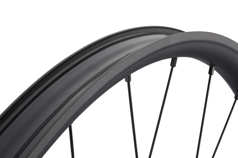 NEWMEN Beskar 30 Base Trail 29" 12 x 148mm 6-Loch Shimano Micro Spline Laufrad hinten